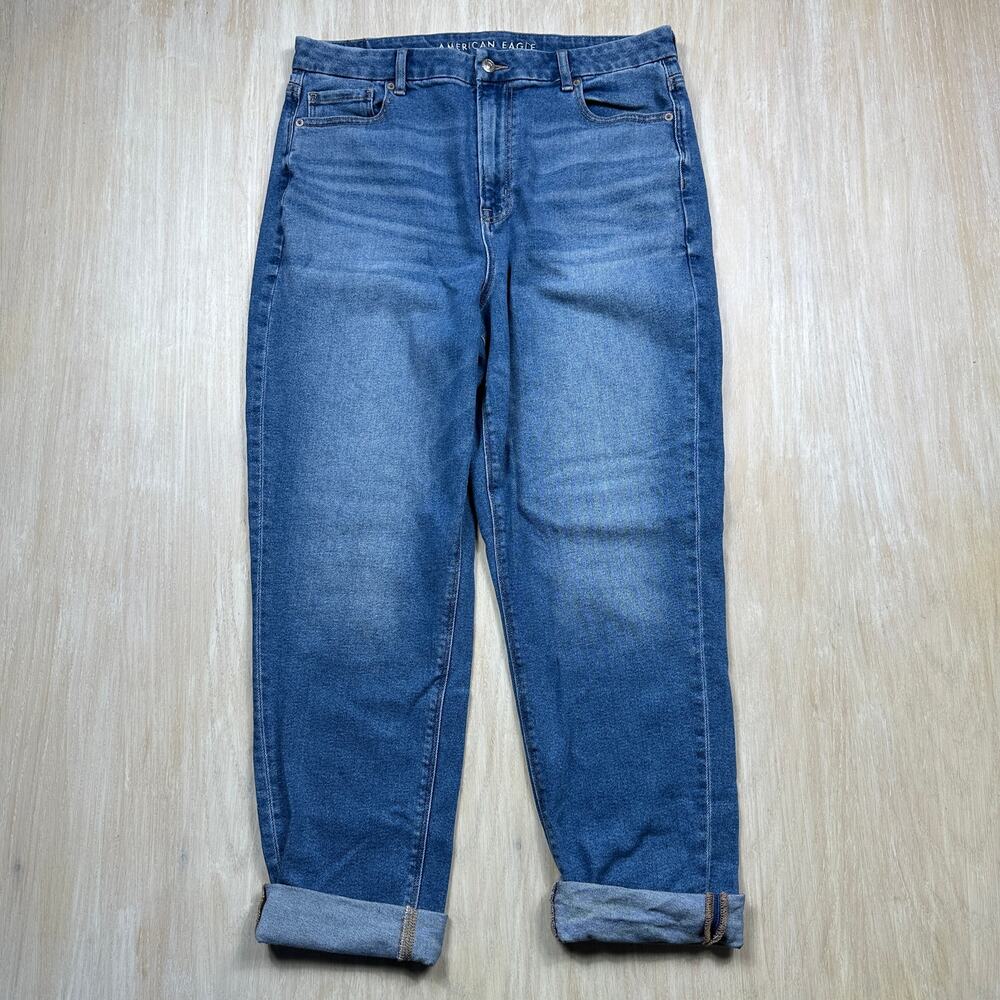 American Eagle Curvy Mom Medium Wash Stretch High Rise Cuffed Jeans 16 Long
